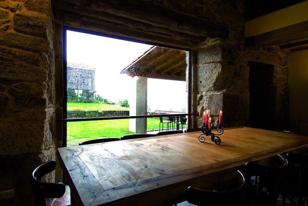Casa Entre-Palheiros E Casa Do Canastro Montalegre Pokoj fotografie