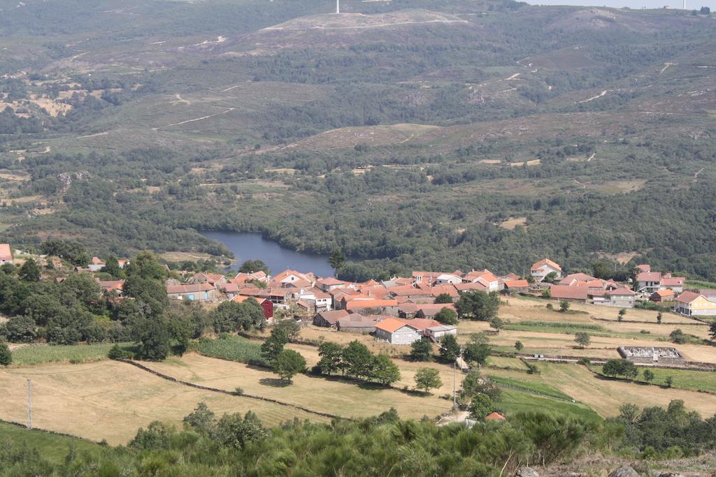 Casa Entre-Palheiros E Casa Do Canastro Montalegre Exteriér fotografie